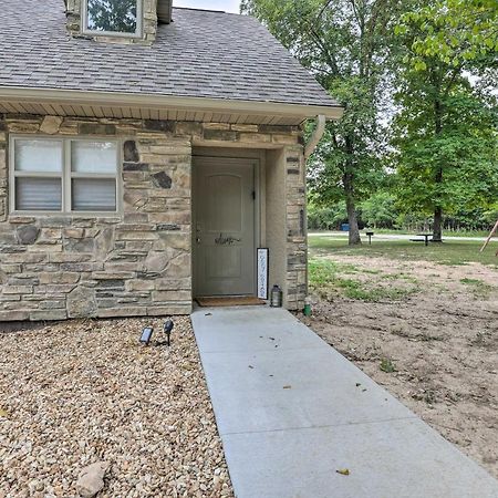 The Cozy Cottage With Lake Taneycomo Access! برانسون المظهر الخارجي الصورة
